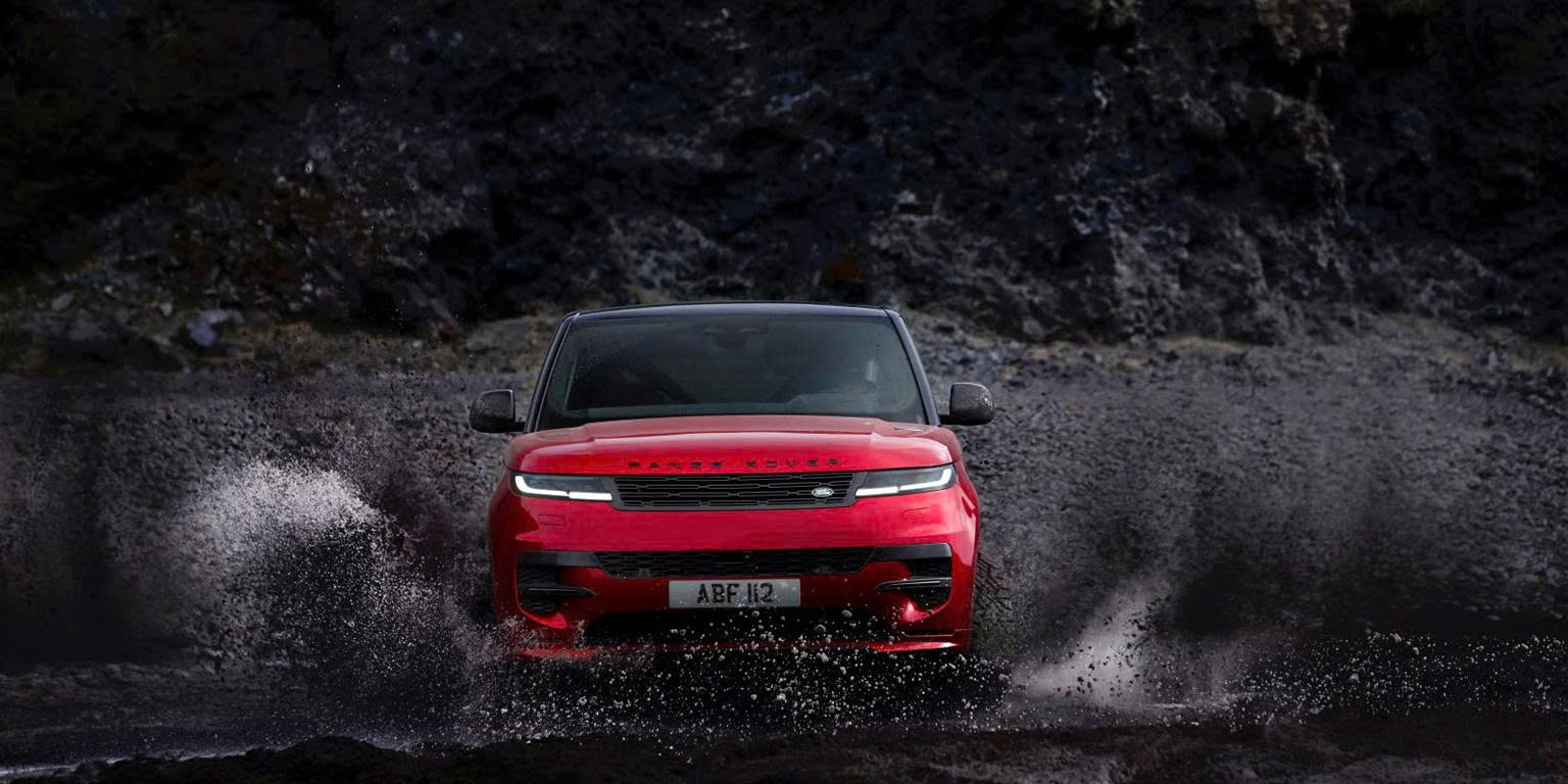 Range Rover Sport – Thể thao đỉnh cao, đậm chất sang trọng.